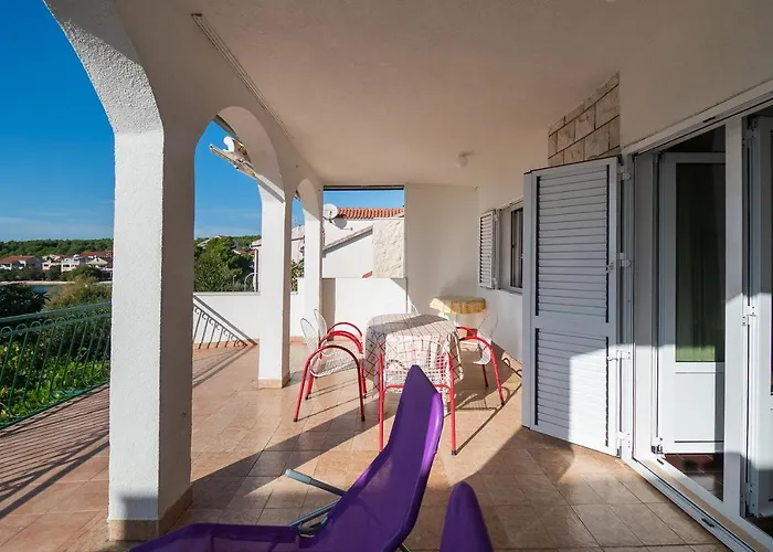 Apartment Neda Grebastica