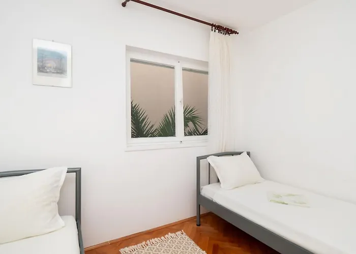 Apartment Neda Grebastica